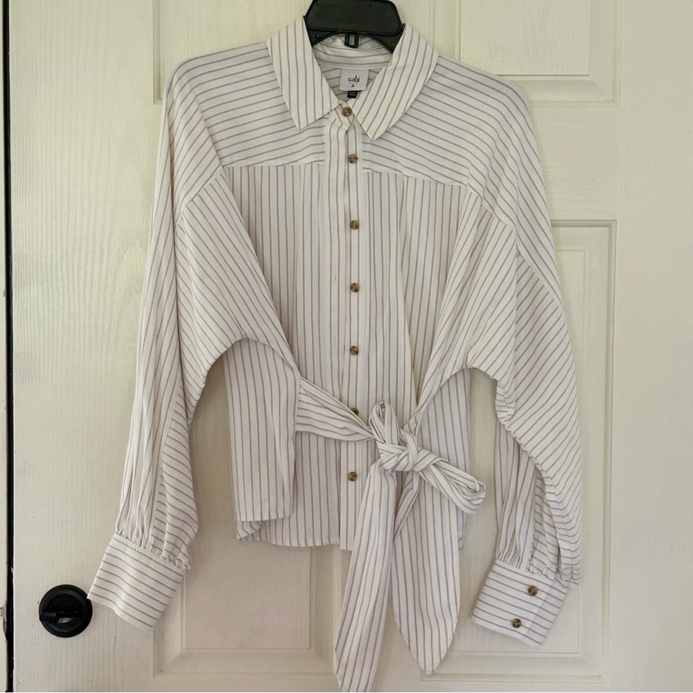 CAbi Style #4155 Tied Up Shirt” Beige Striped Button-Up Shirt Size M